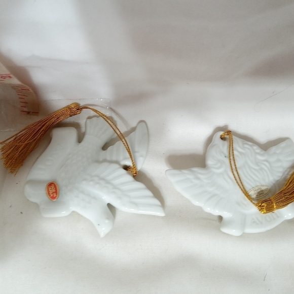 1980,1981,1982,AND 1983 Christmas ornaments. - Picture 7 of 9